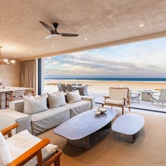 Beachfront Villa · Lighthouse · 11 Guests