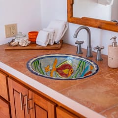 Beachfront Villa • 8 Guests • Pool • WiFi