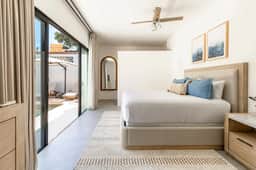 Downtown Home - Pool - Starlink WiFi- Parking - AC - Image 4