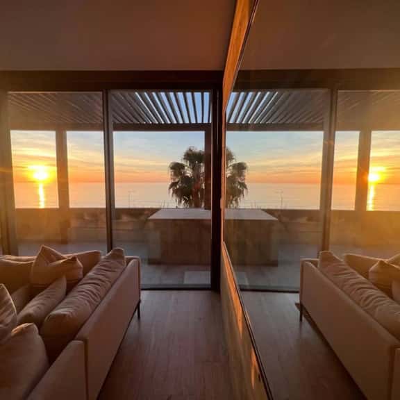 Ocean View • Beach Access • Pool • WiFi - Image 1