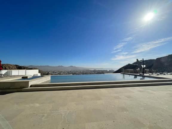 Ocean View 2BR Condo • Balcony • Kitchen • WiFi - Image 3