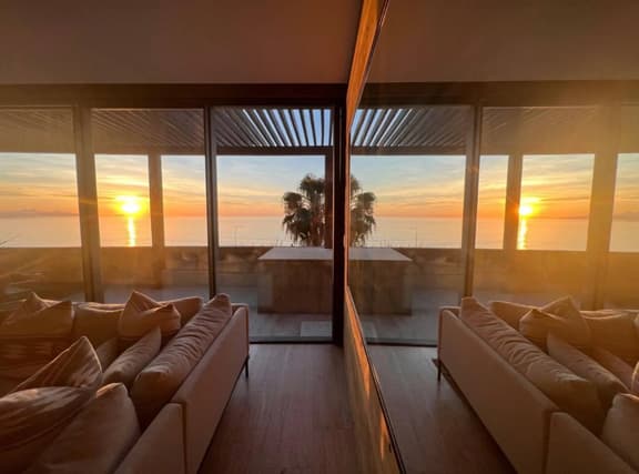 Ocean View • Beach Access • Pool • WiFi - Image 1
